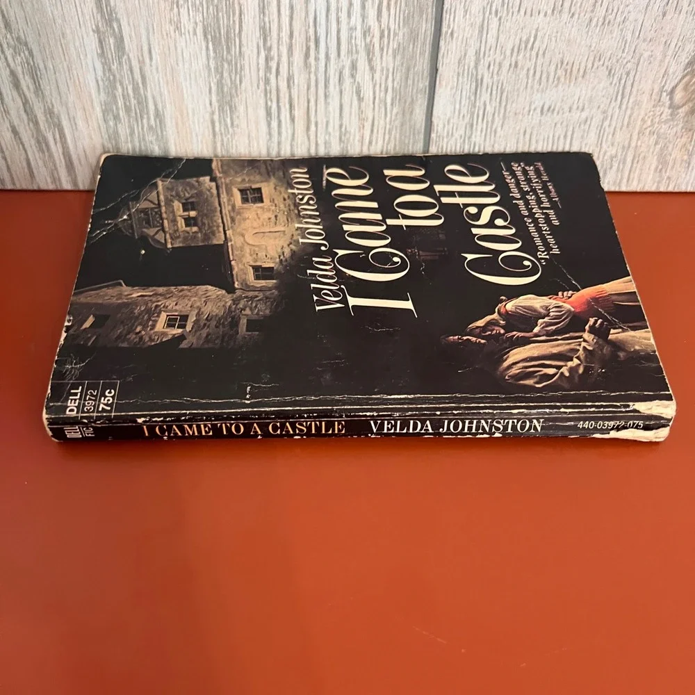 I Came to a Castle Velda Johnston Dell 3972 Vtg 1971 Gothic Romance Paperback